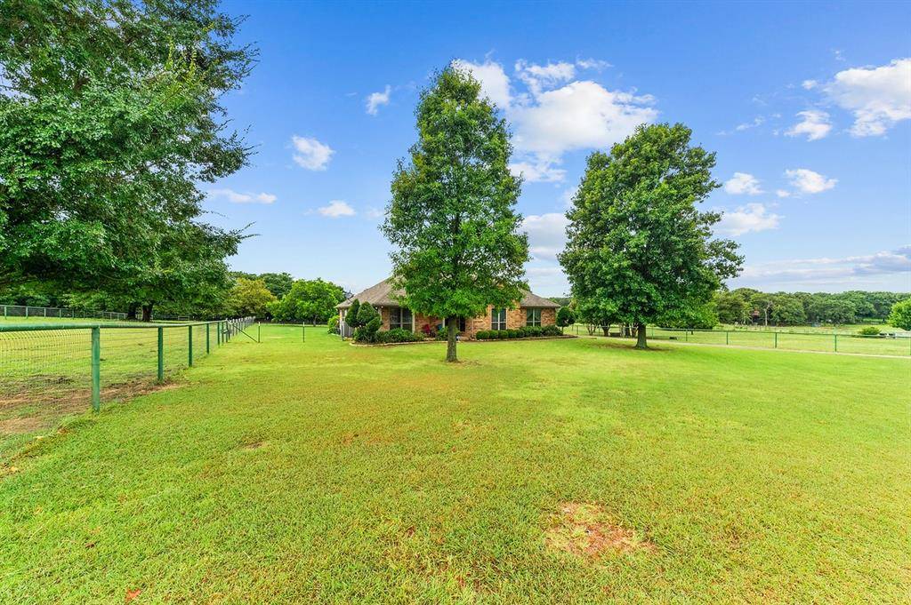 Azle, TX 76020,11305 Allison Avenue