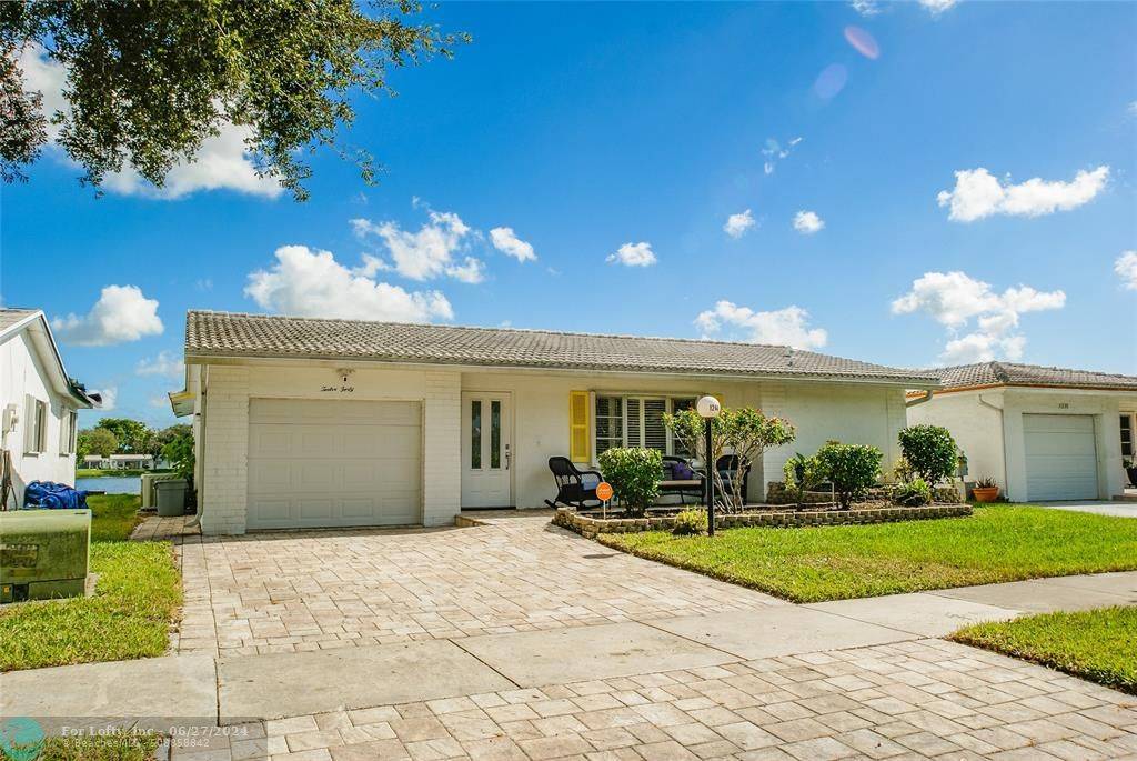 Plantation, FL 33322,1240 W Campanelli Dr