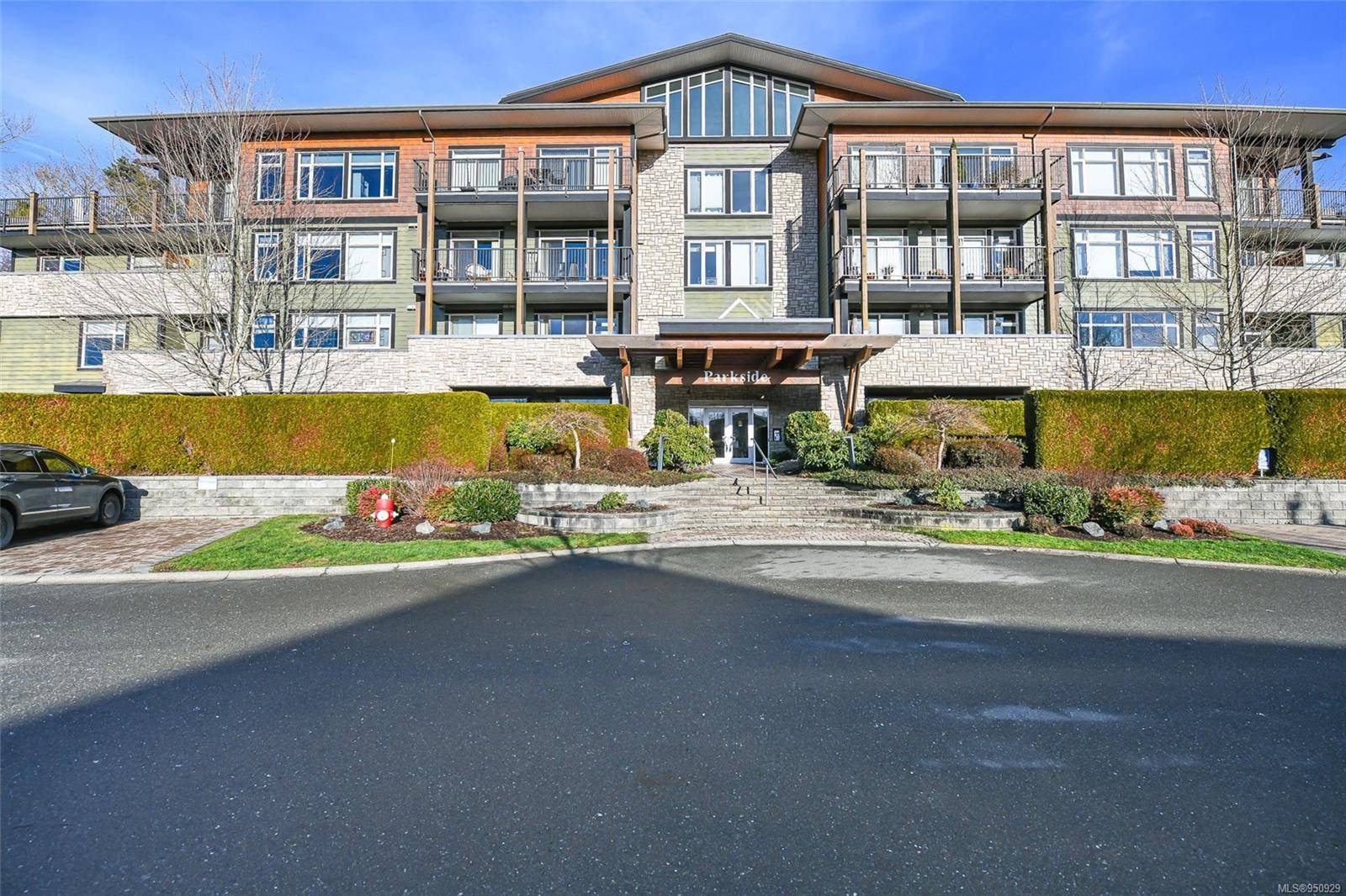 Courtenay, BC V9N 2G8,44 Anderton Ave #2102