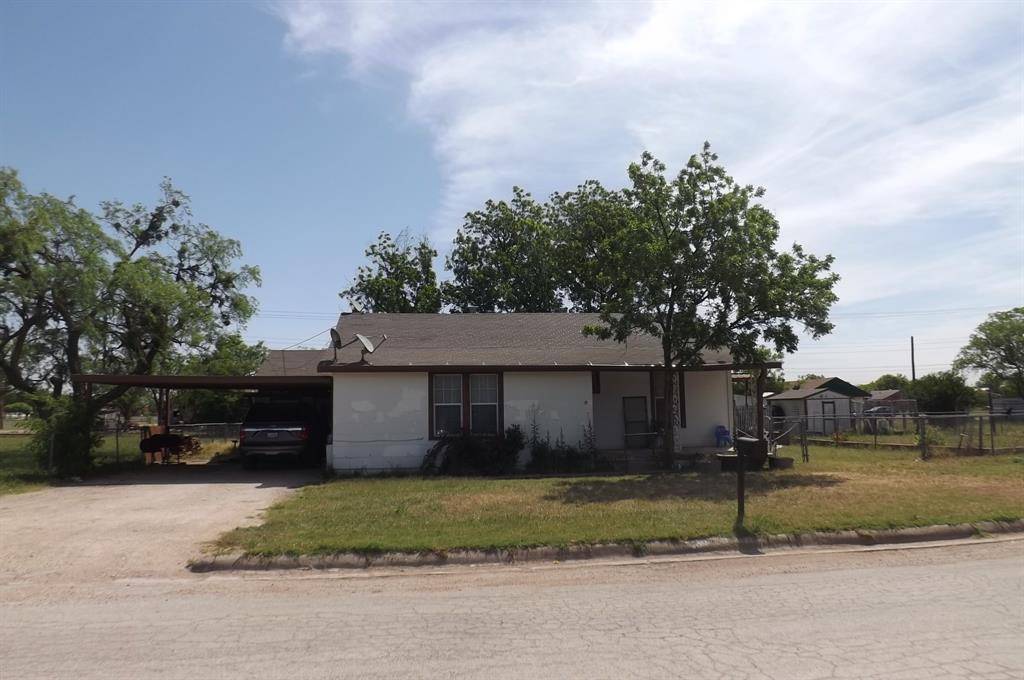 Hamlin, TX 79520,241 NW Avenue F