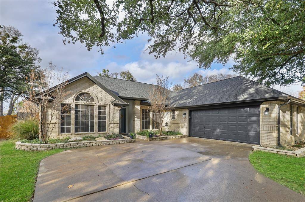 Fort Worth, TX 76179,9128 Timber Oaks Drive