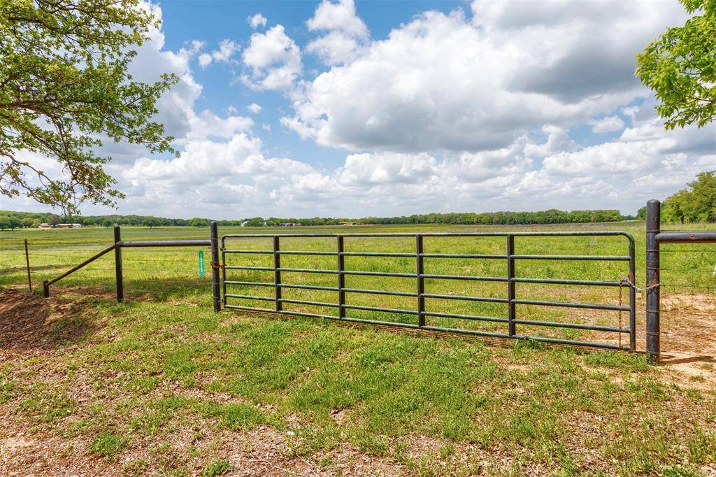 Burleson, TX 76028,8315 County Road 605A