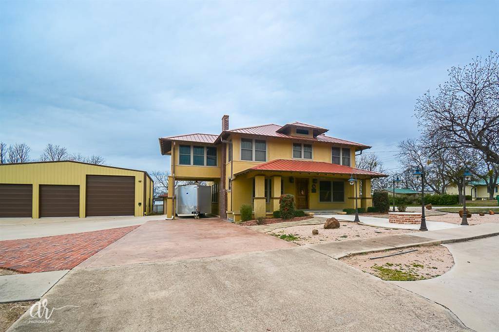 Eastland, TX 76448,1301 S Mulberry