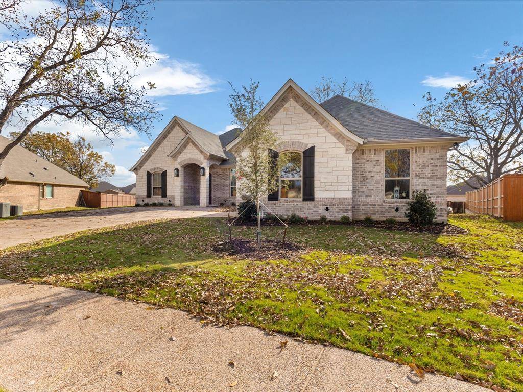 Granbury, TX 76048,1304 Joshua Way