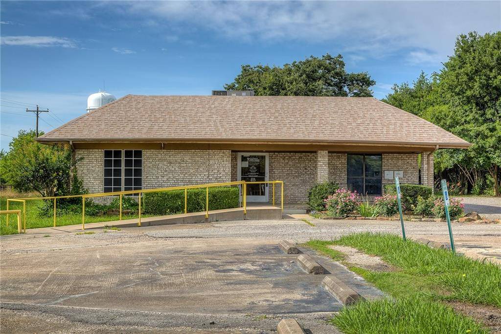 Quinlan, TX 75474,1607 E Quinlan Parkway