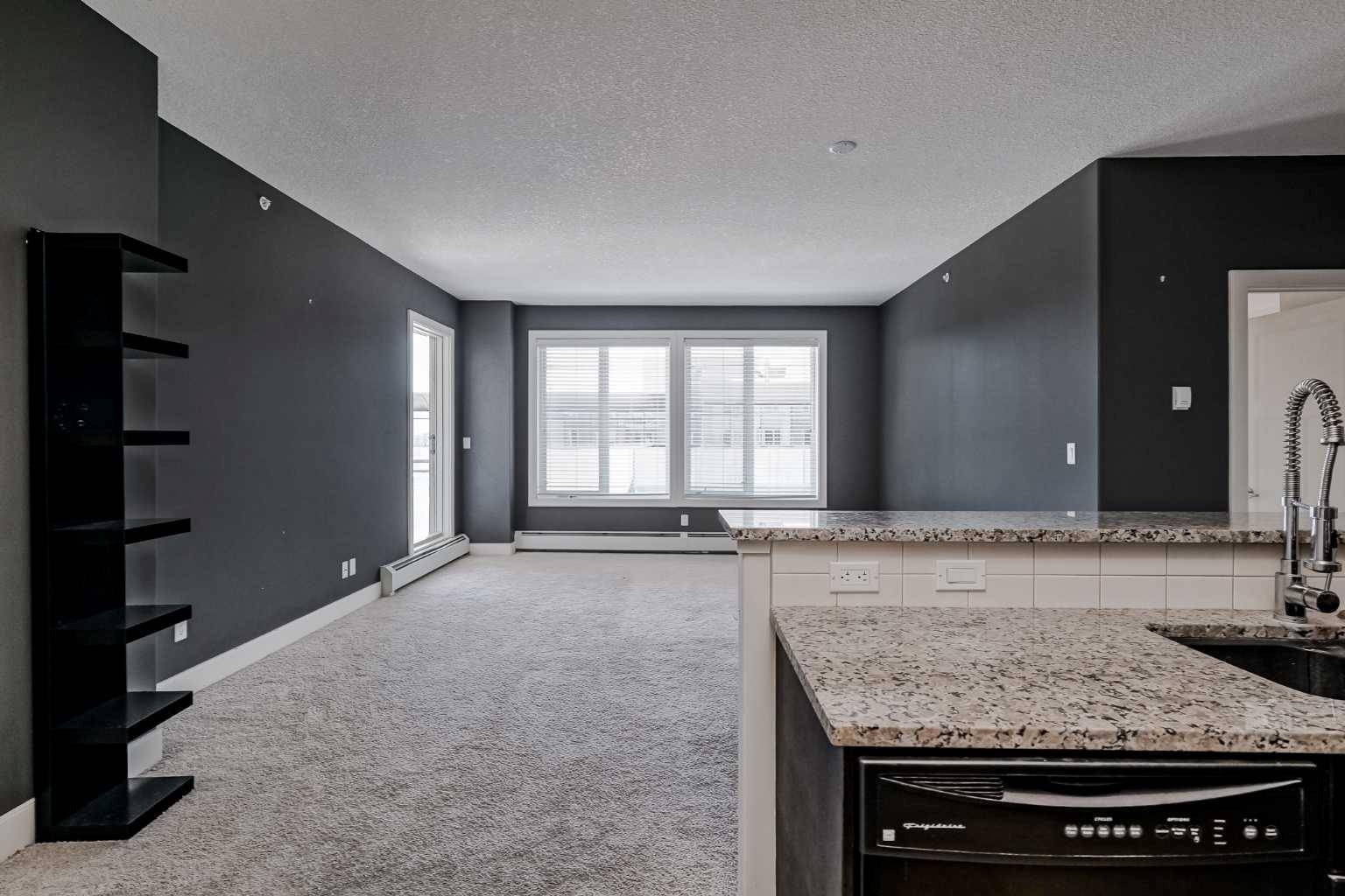 Calgary, AB T2T 3Z2,3410 20 ST SW #406