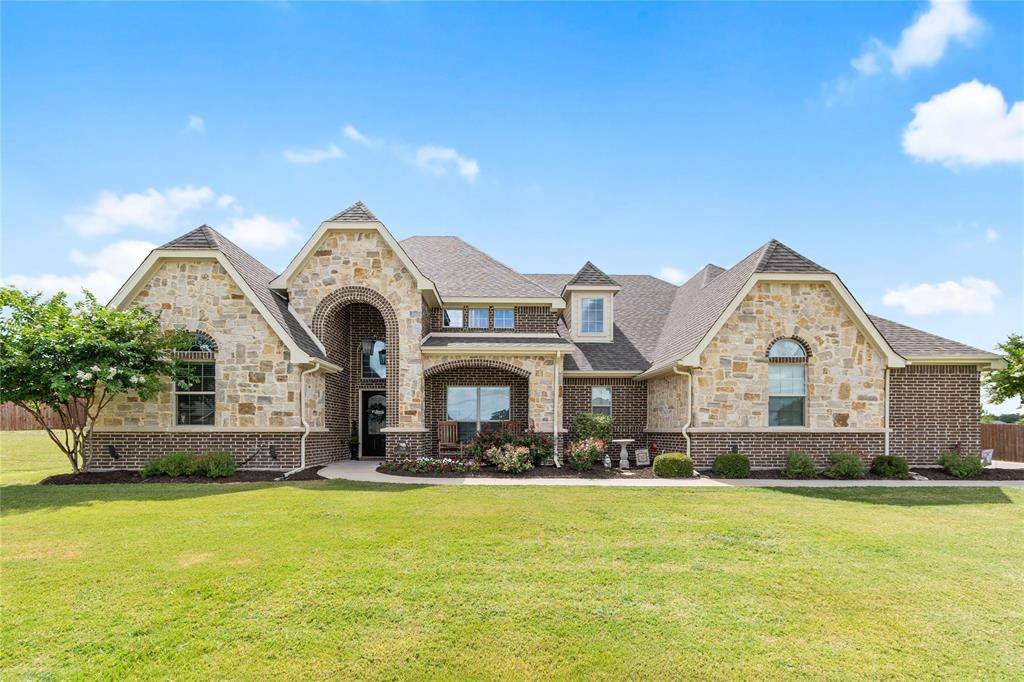 Hudson Oaks, TX 76087,708 Red Stone Lane