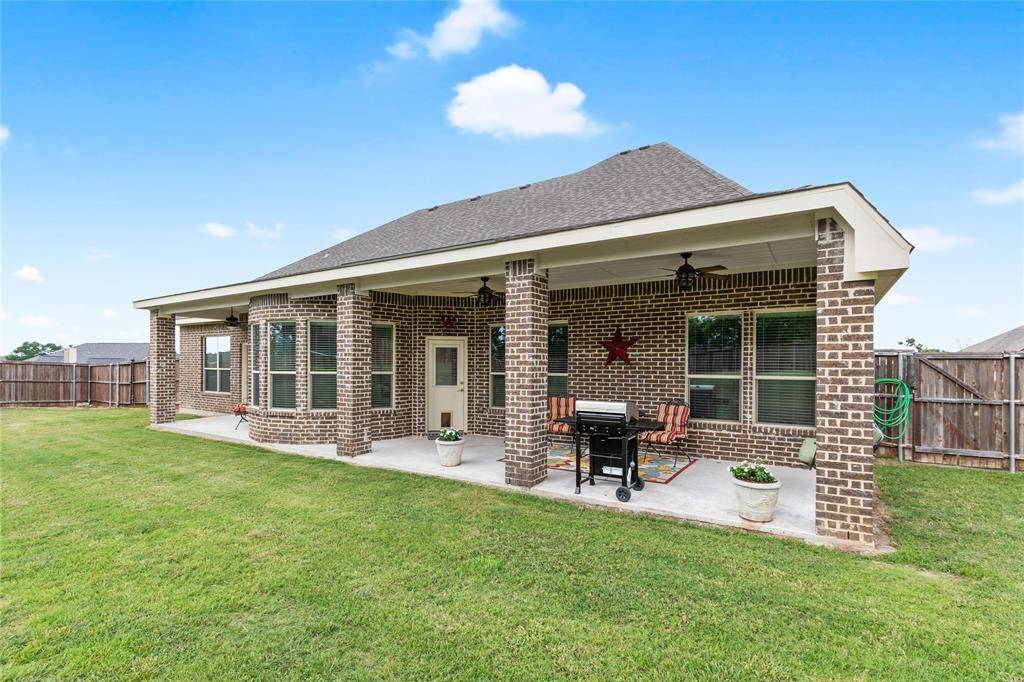 Hudson Oaks, TX 76087,708 Red Stone Lane