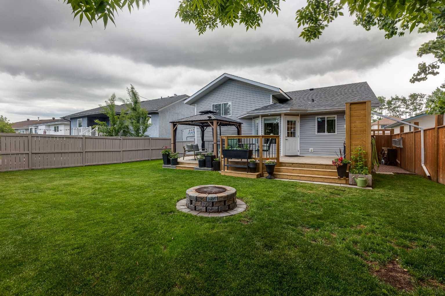 Sylvan Lake, AB T4S 1G1,30 Willow Springs CRES