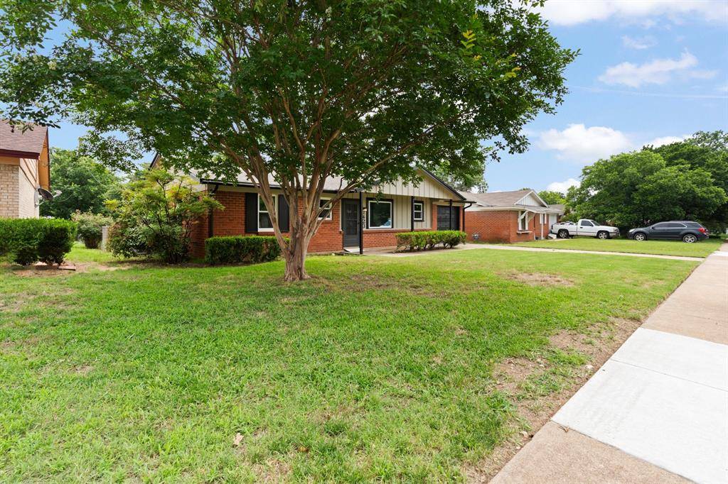 Cleburne, TX 76033,1423 Phillips Street