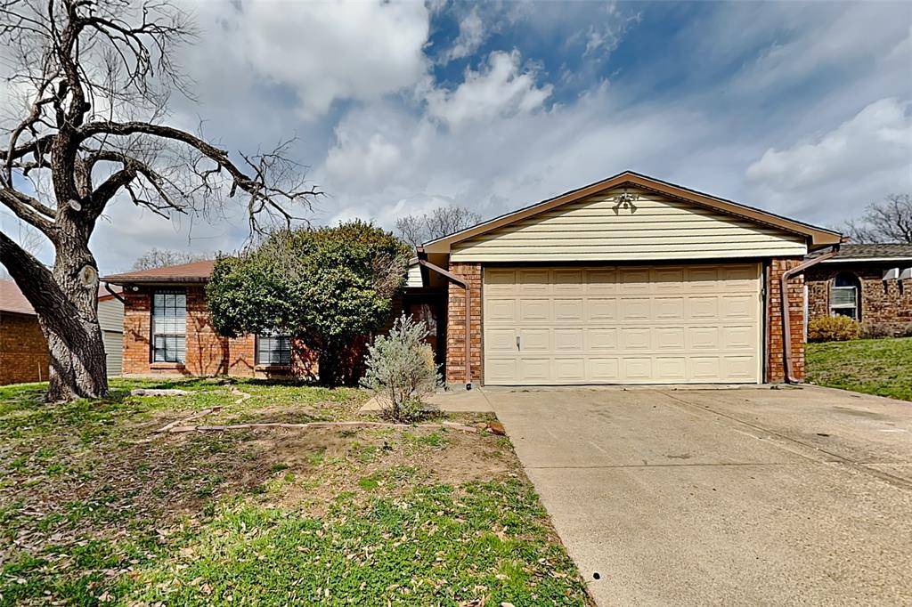 Arlington, TX 76016,6607 Crestfield Drive