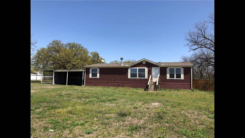 Nocona, TX 76255,510 W Maple Street