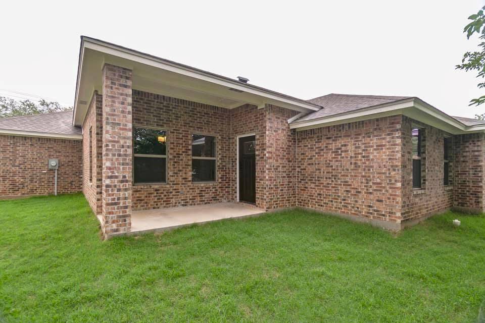 Springtown, TX 76082,621 N Avenue B