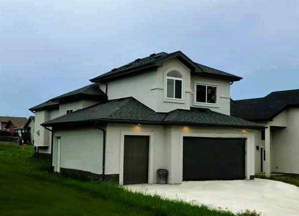 Fox Creek, AB T0H 1P0,905 9 AVE NE