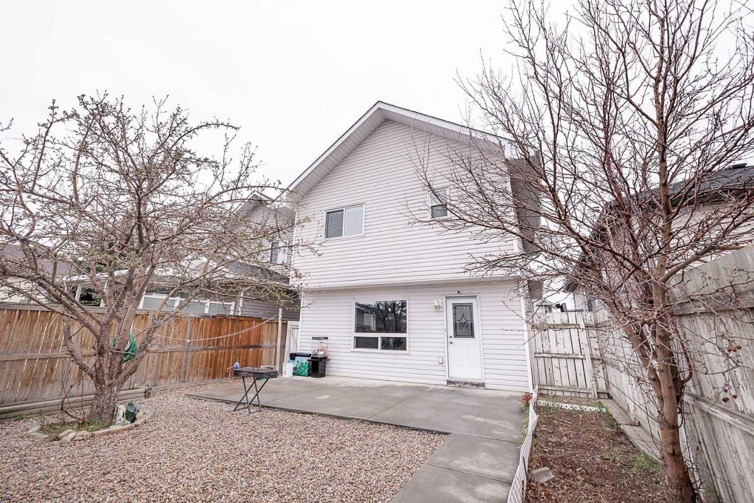 Calgary, AB T3J 3N3,60 Martinglen Mews NE