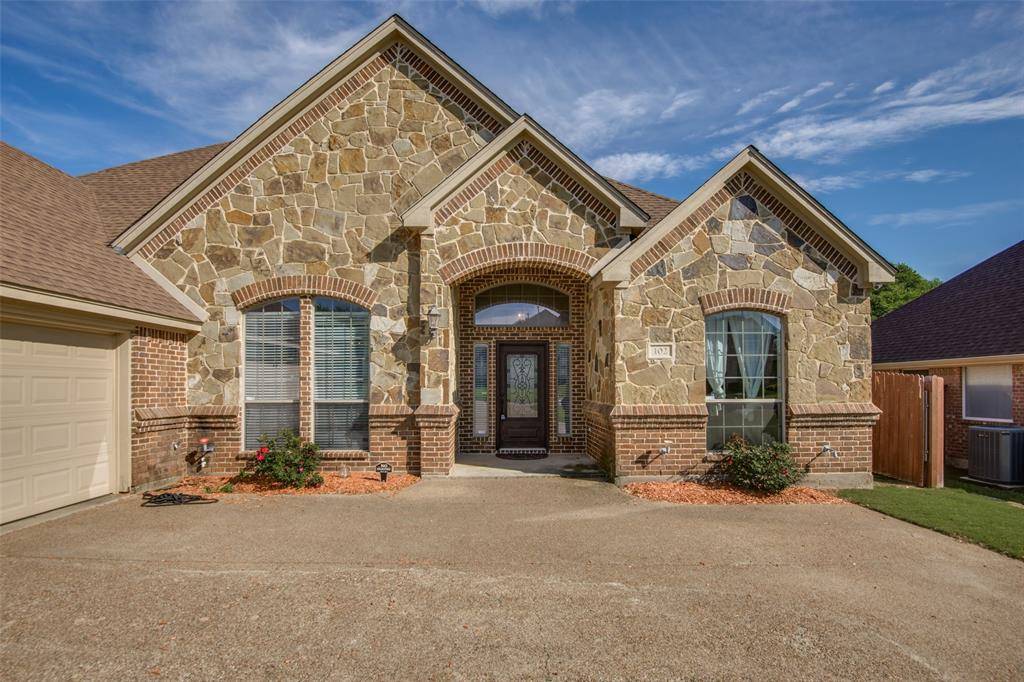 Justin, TX 76247,102 Daisey Lane