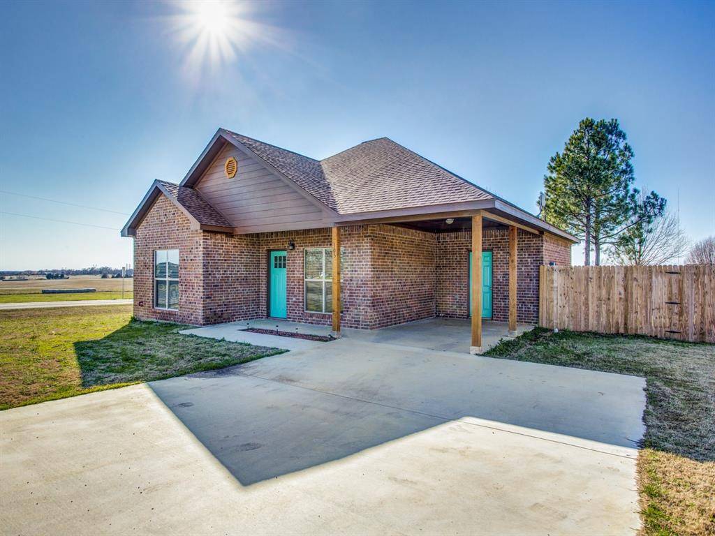 Collinsville, TX 76233,105 Sarah Court