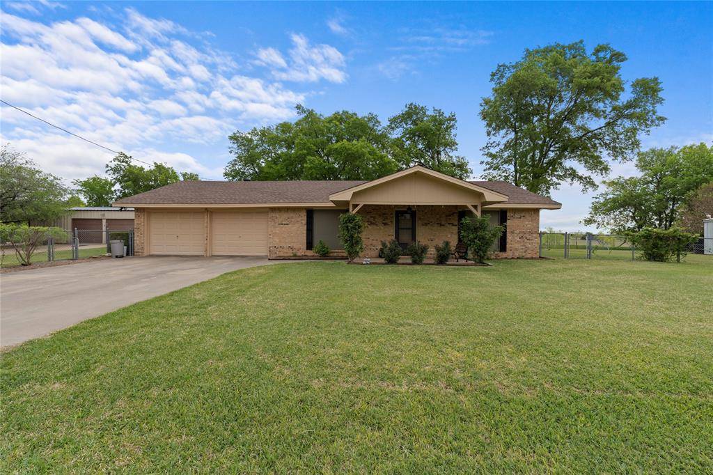 Whitney, TX 76692,150 Sunflower Lane