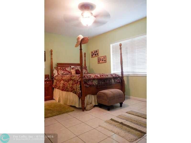 Pompano Beach, FL 33062,3213 NE 7TH PL  #1-3