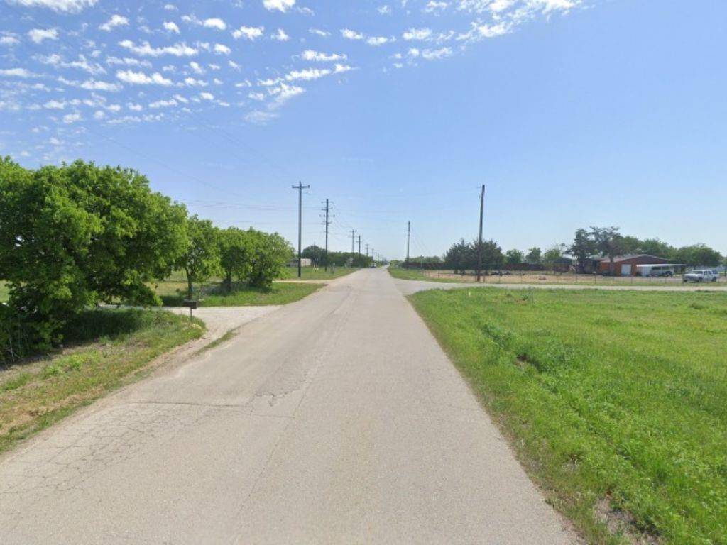 Ponder, TX 76259,120 Split Rail Circle #5D