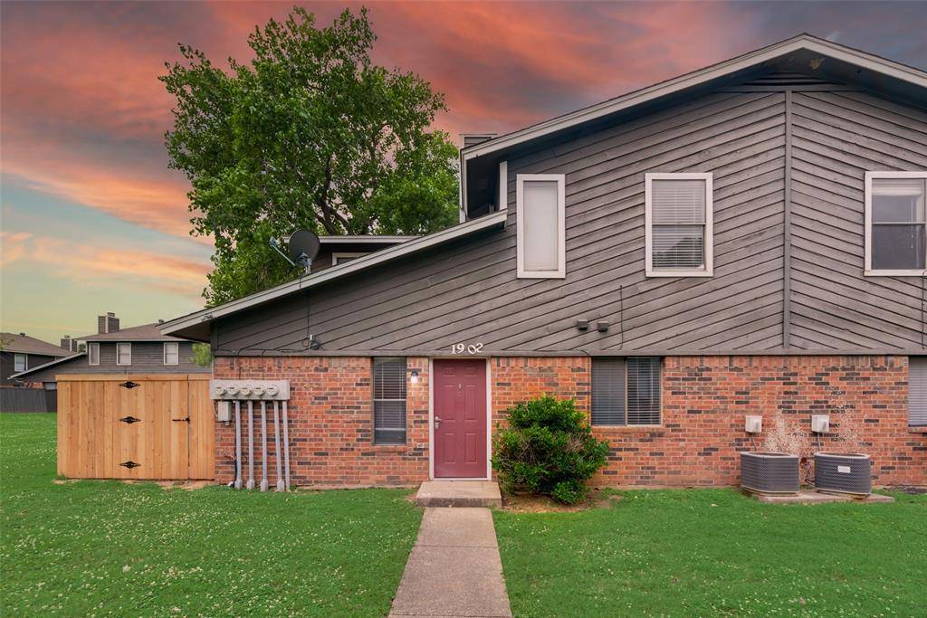 Arlington, TX 76012,1122 Millview Drive #1902