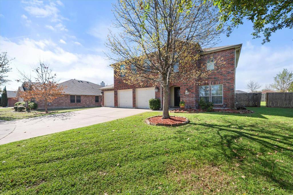 Fort Worth, TX 76179,5721 Secco Drive