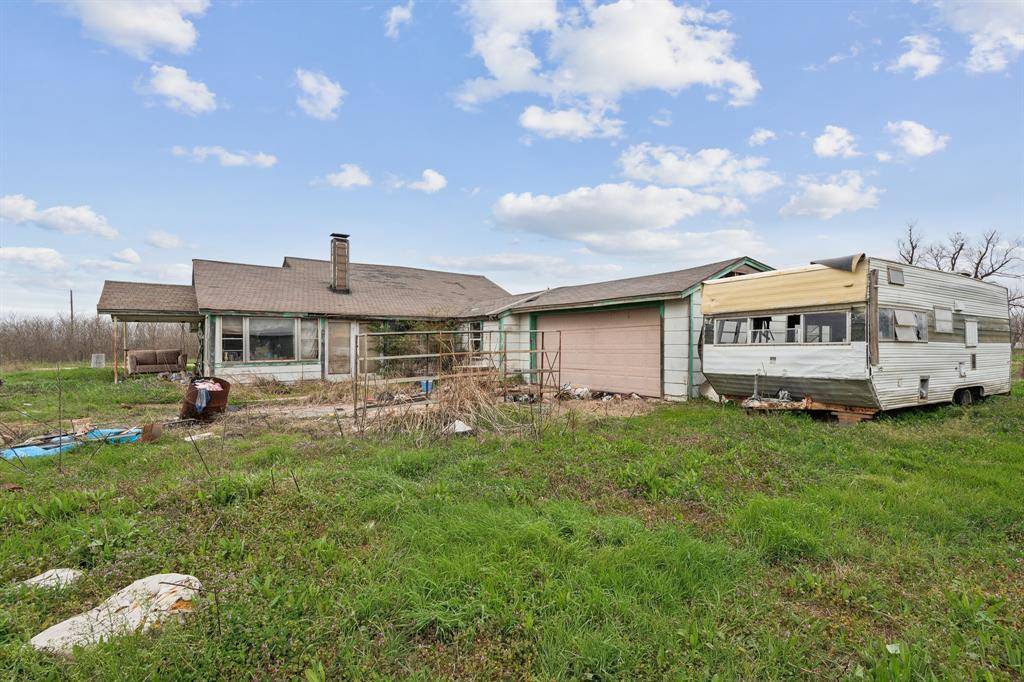 Crowell, TX 79227,516 W Dallas Street