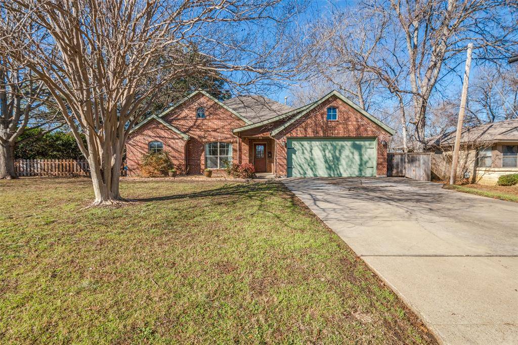 Fort Worth, TX 76109,4172 Carolyn Road