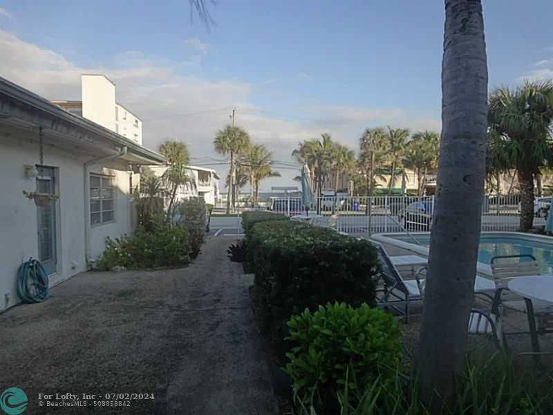 Lauderdale By The Sea, FL 33308,4629 El Mar Dr  #2