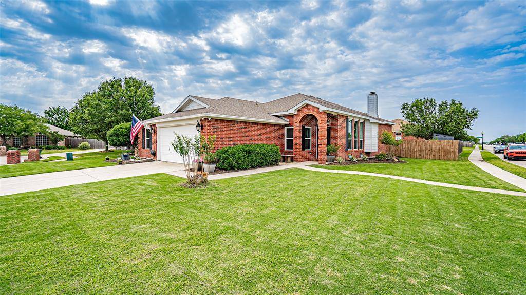 210 Doloris Court, Celina, TX 75009