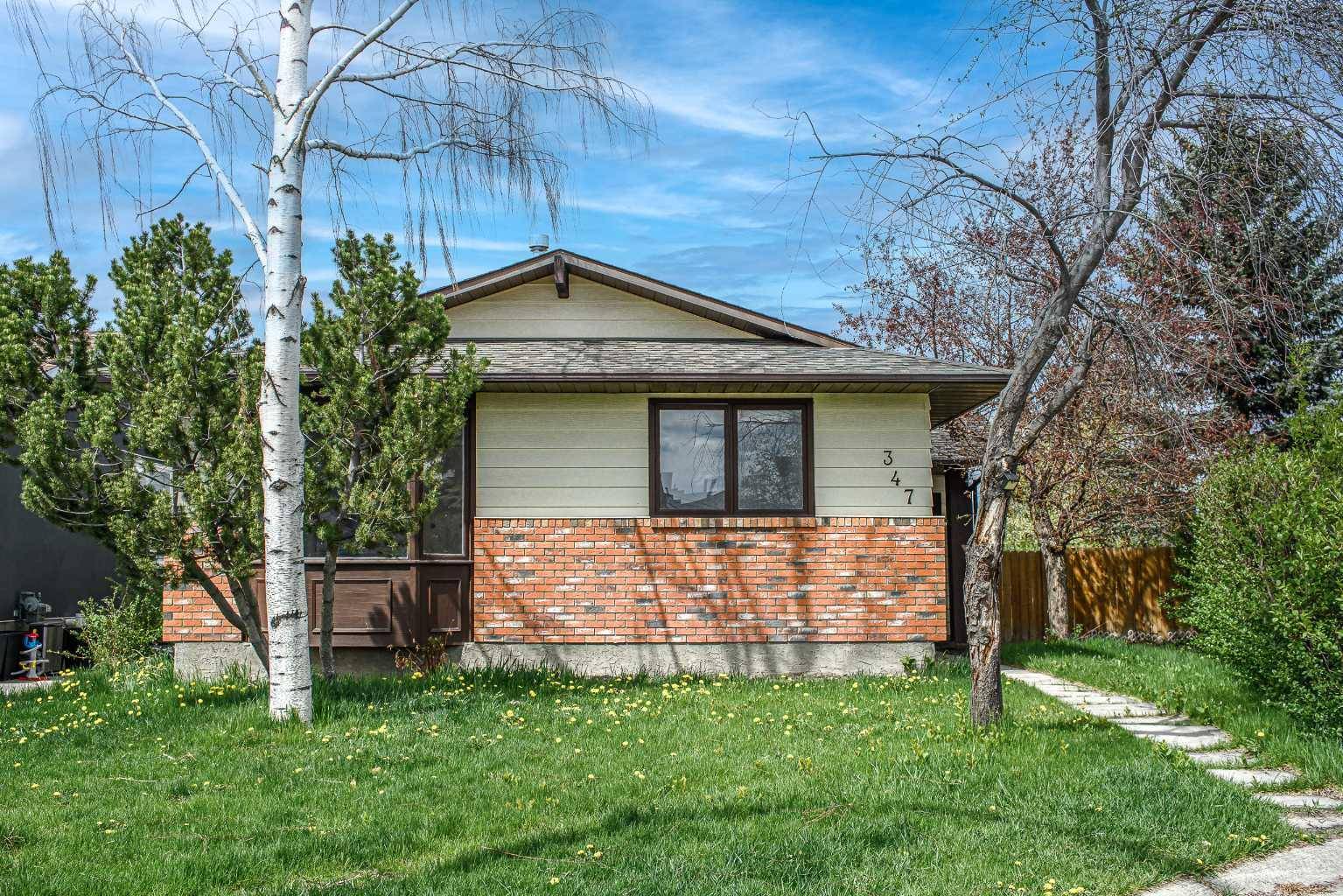 Calgary, AB T1Y 4V8,347 Templevale PL NE