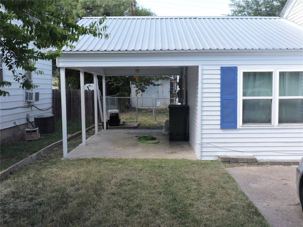 San Saba, TX 76877,1804 W Commerce Street W