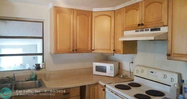 Miami, FL 33142,3123 NW 52nd St