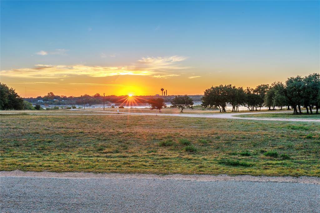 Brady, TX 76825,303 S Shore