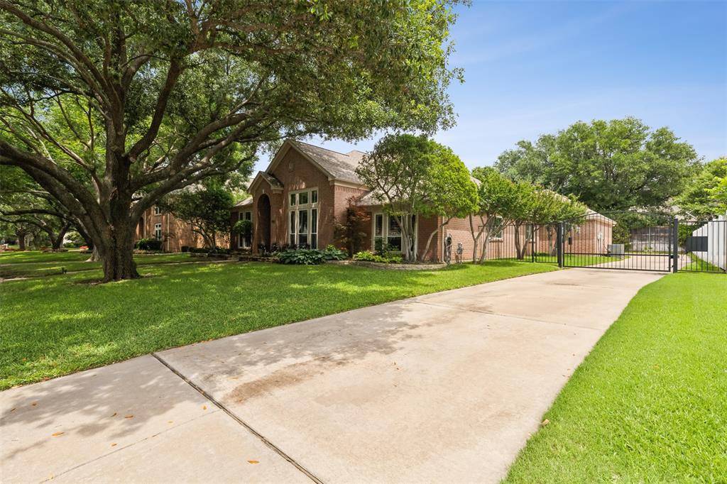 Fort Worth, TX 76132,5029 River Bluff Drive