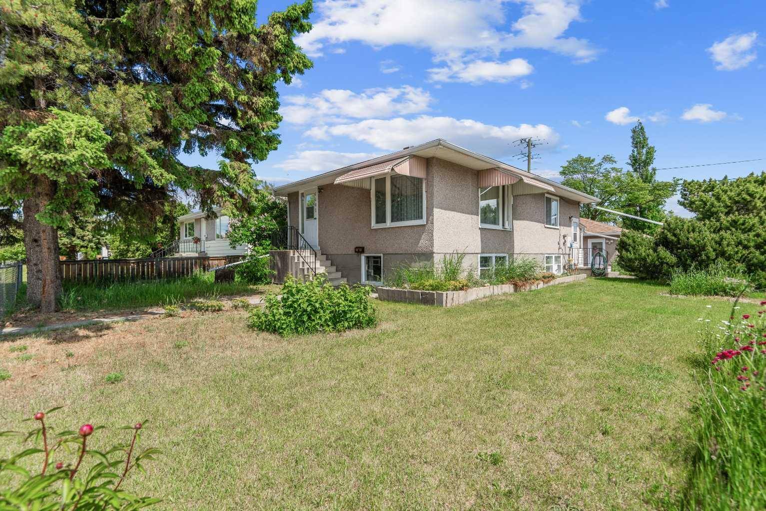 Red Deer, AB T4N 2X3,4401 40A AVE