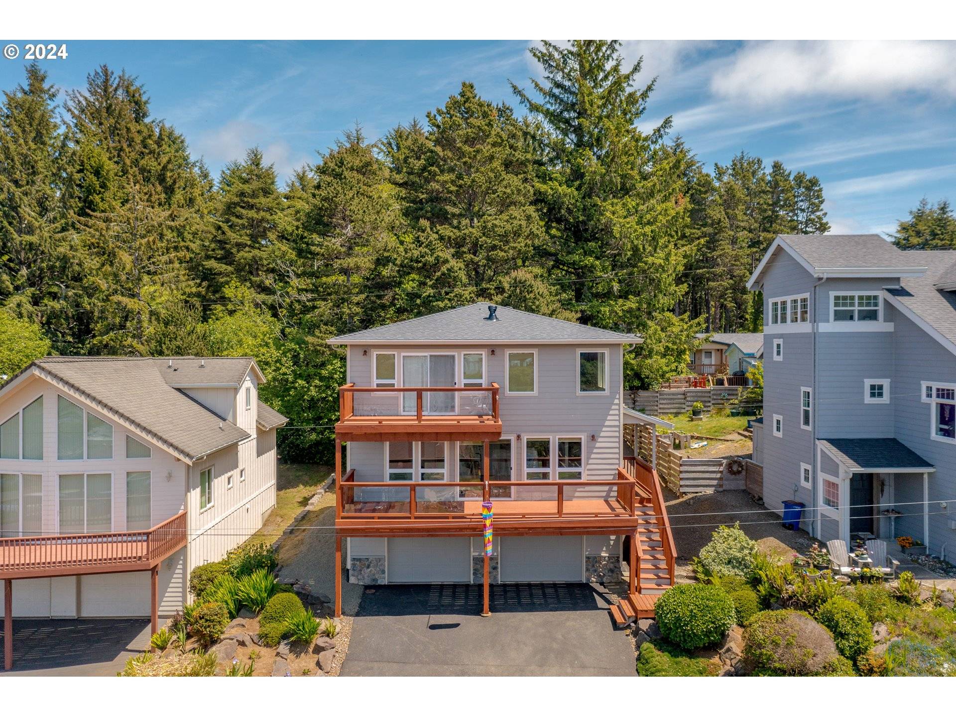 Depoe Bay, OR 97341,160 SE BAYVIEW AVE