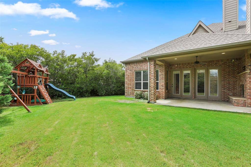 Lantana, TX 76226,1300 Foxglove Circle