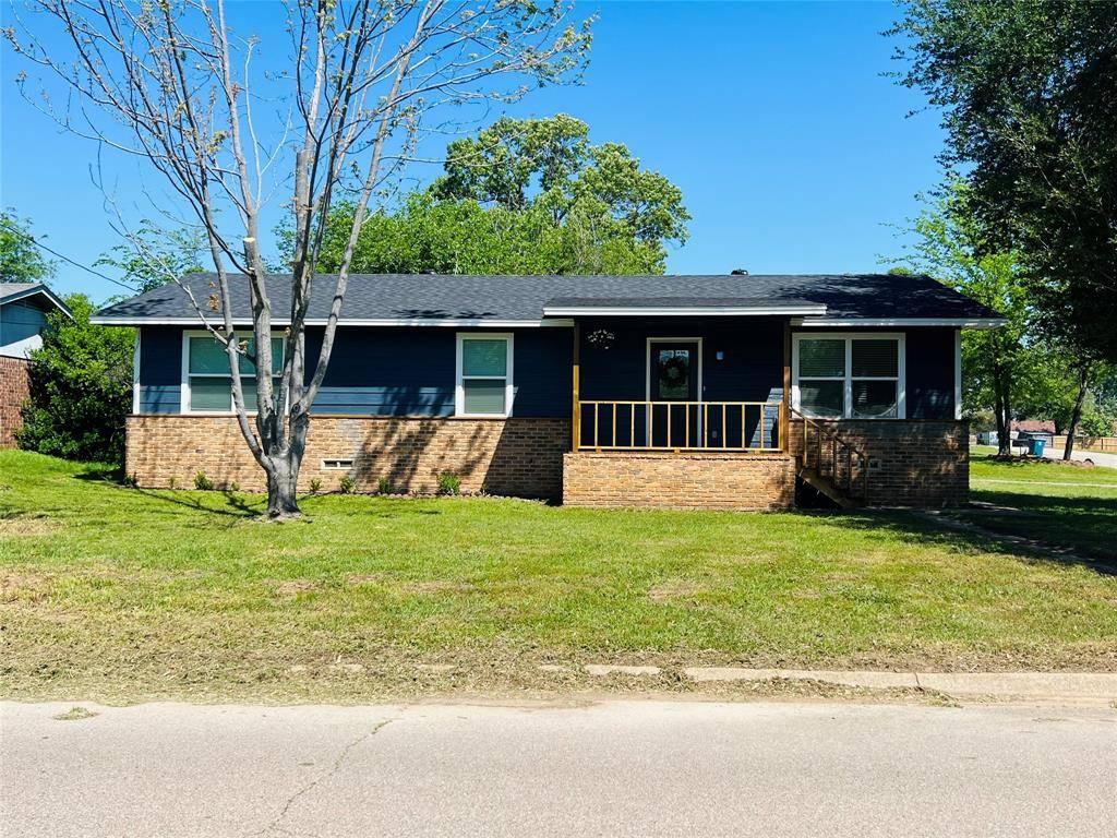 Winnsboro, TX 75494,400 Blackjack Street