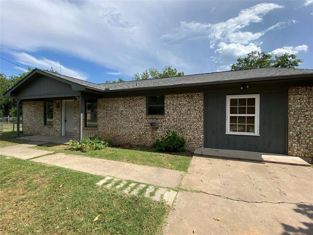 Mineral Wells, TX 76067,1002 SE 15th Street