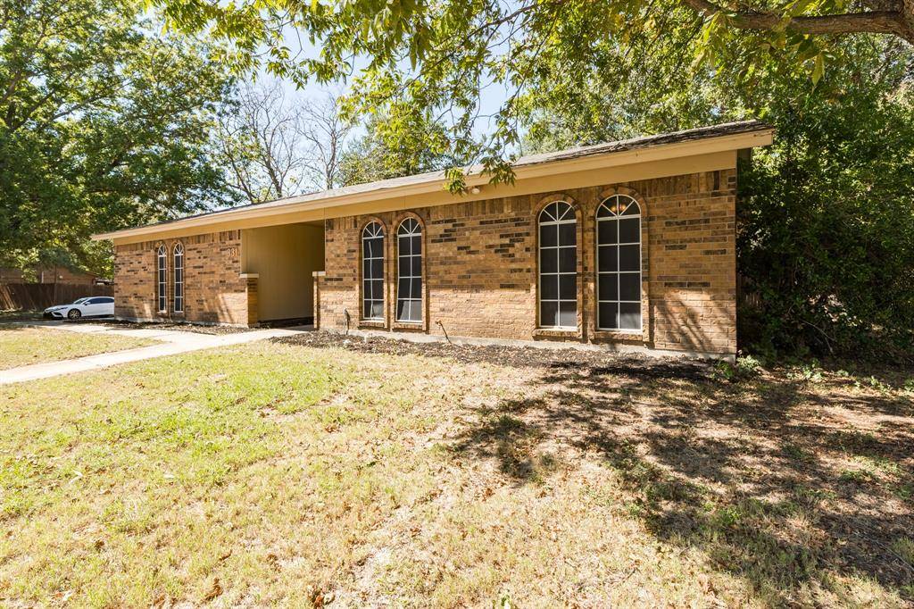 Burleson, TX 76028,331 NE Cindy Lane