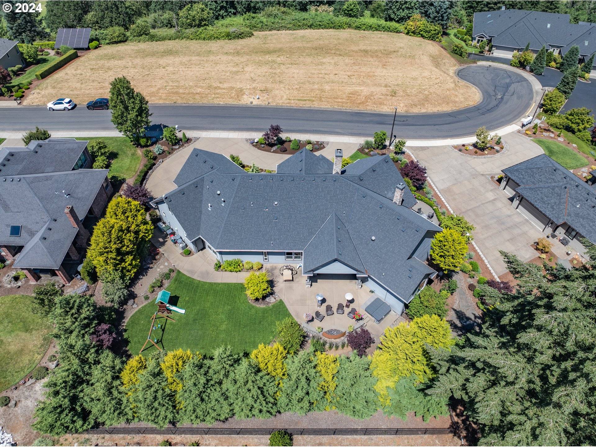 Salem, OR 97306,870 SAHALEE CT SE