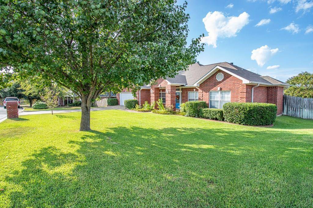 Lindale, TX 75771,211 Hillside Circle