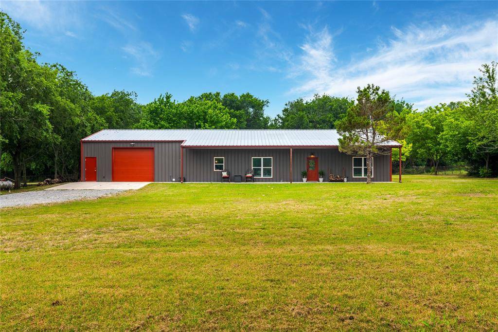 Gunter, TX 75058,8403 Farmington Road