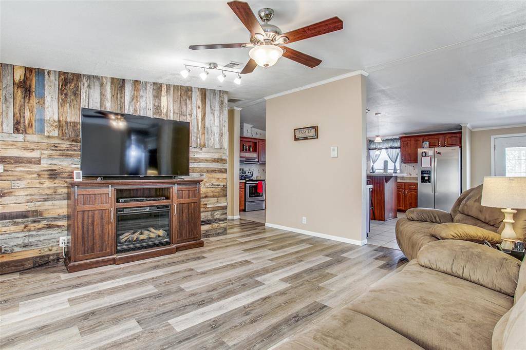 Poolville, TX 76487,152 Salt Grass Circle