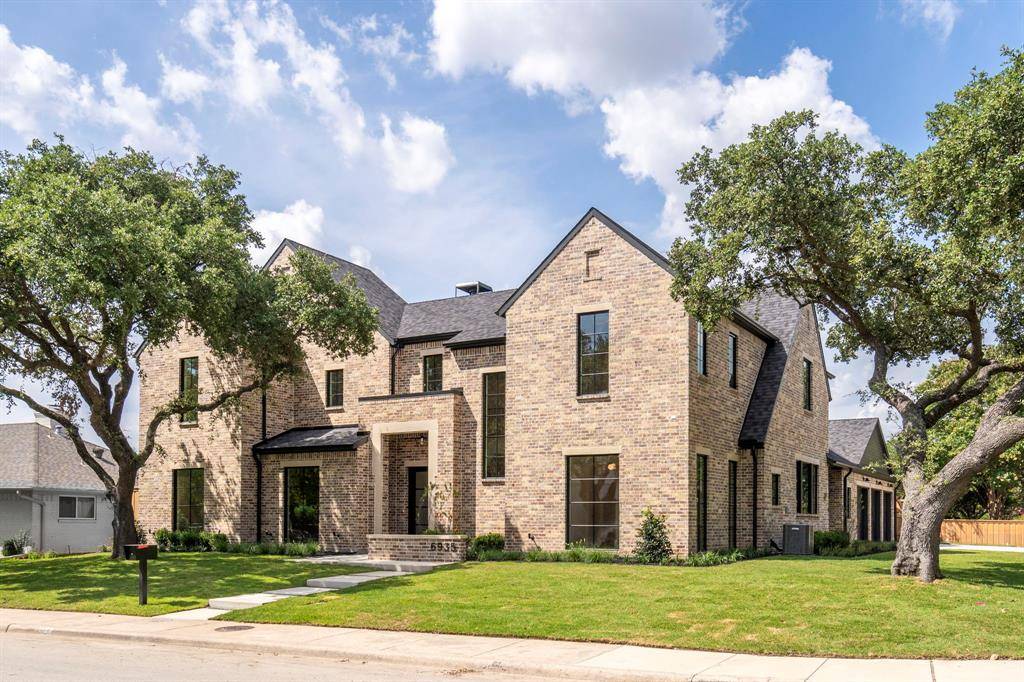 Dallas, TX 75248,6935 Middle Cove Drive