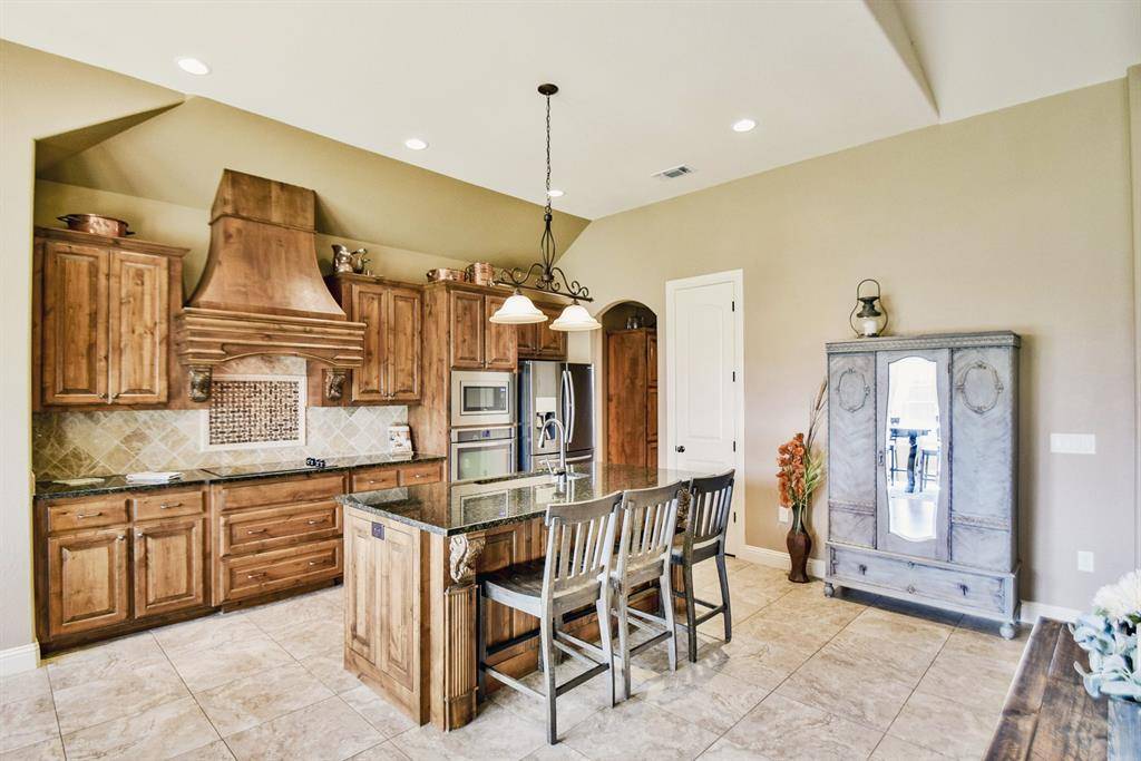 Granbury, TX 76049,2901 Willow Ridge Circle