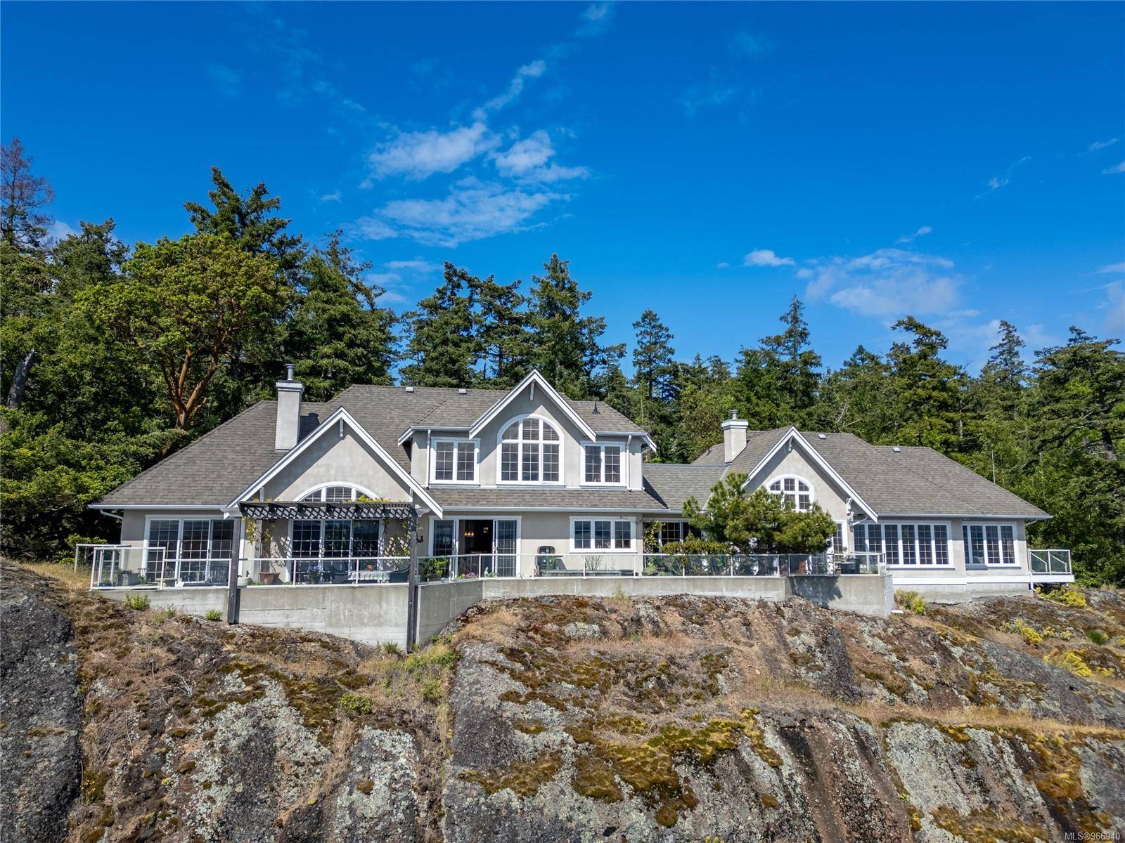 Pender Island, BC V0N 2M2,5919 Pirates Rd