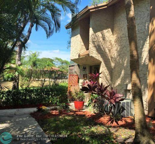 Plantation, FL 33324,175 Wimbledon Lake Dr