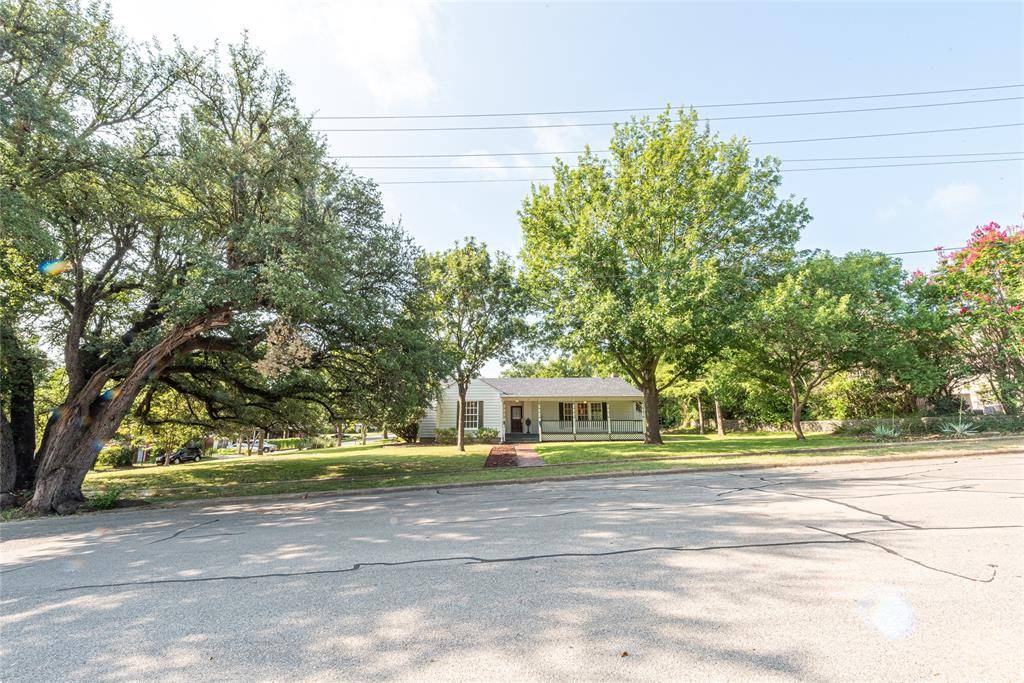 Weatherford, TX 76086,603 W Lee Avenue